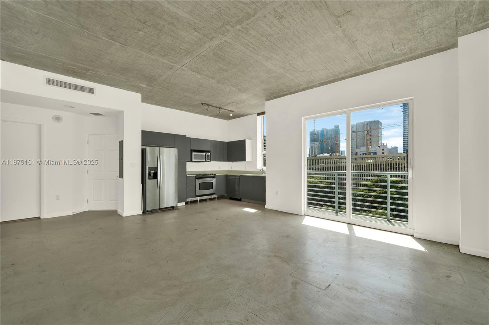 234 NE 3rd St 601