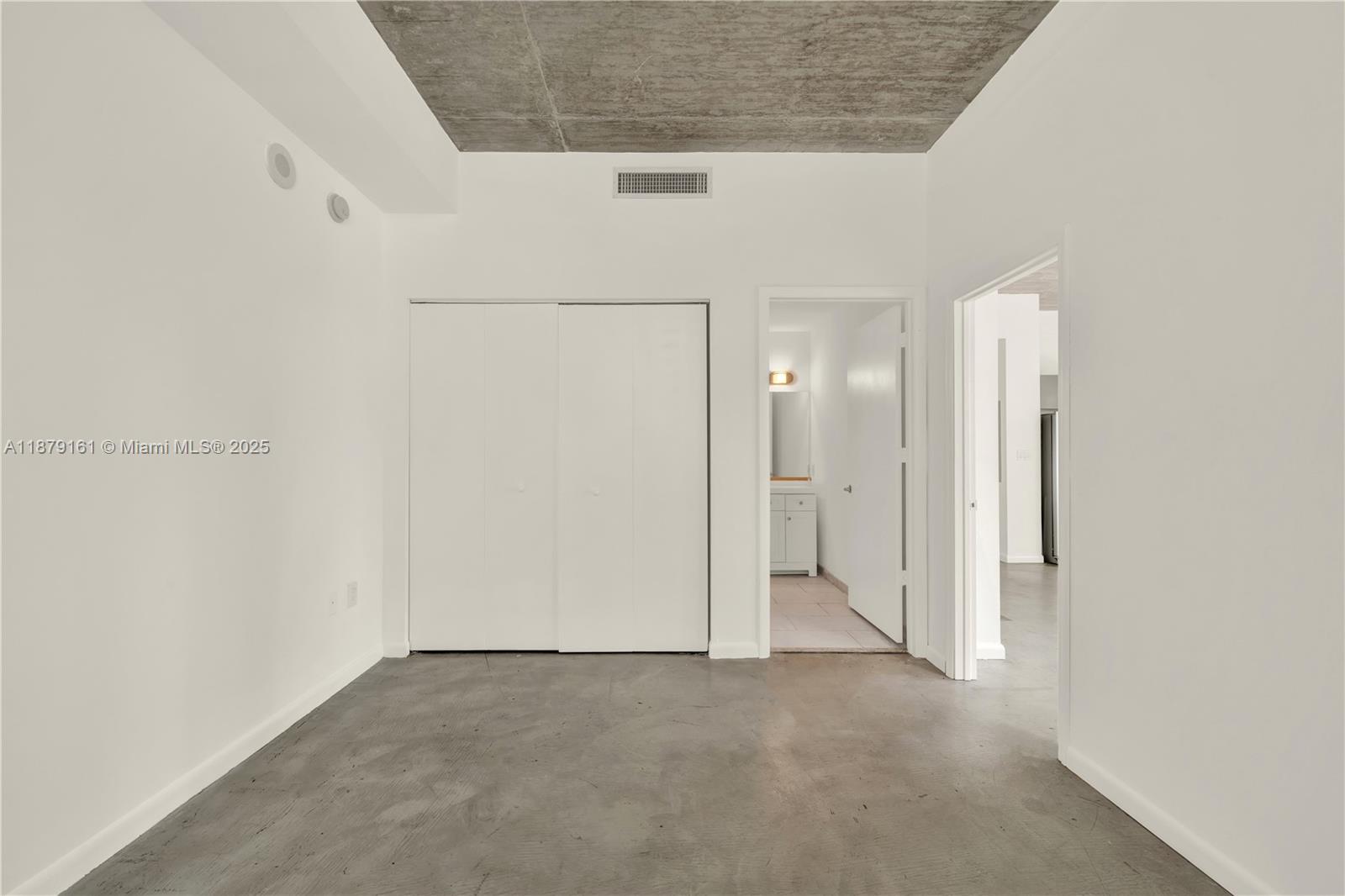 THE LOFT DOWNTOWN CONDO - Residential