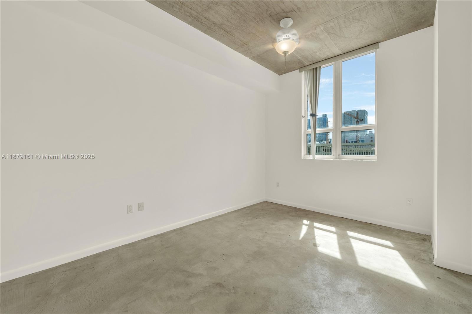 THE LOFT DOWNTOWN CONDO - Residential
