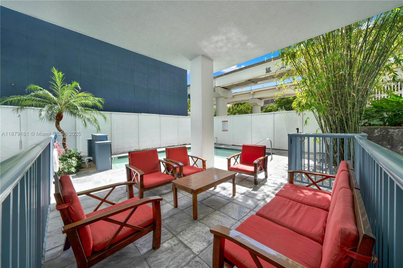 THE LOFT DOWNTOWN CONDO - Residential