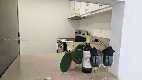 4550 NW 9th St 709E Miami FL 33126