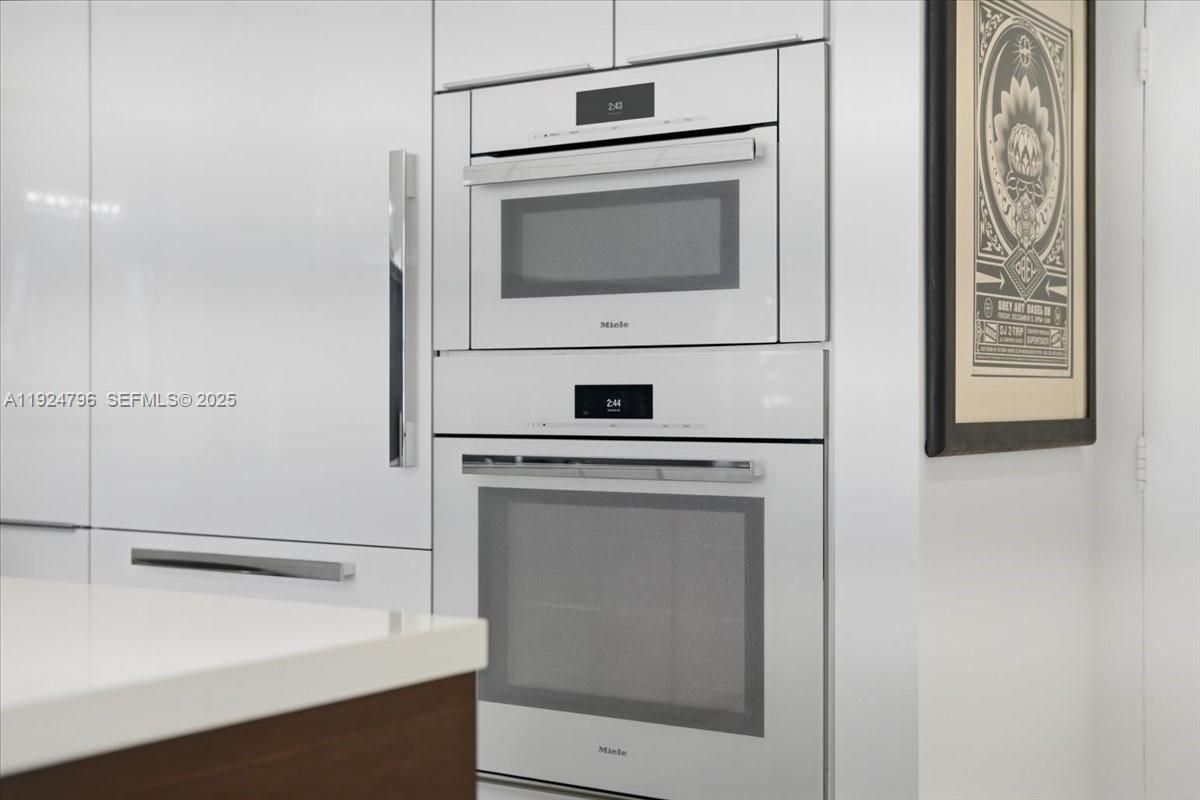 THE DECOPLAGE CONDO - Residential