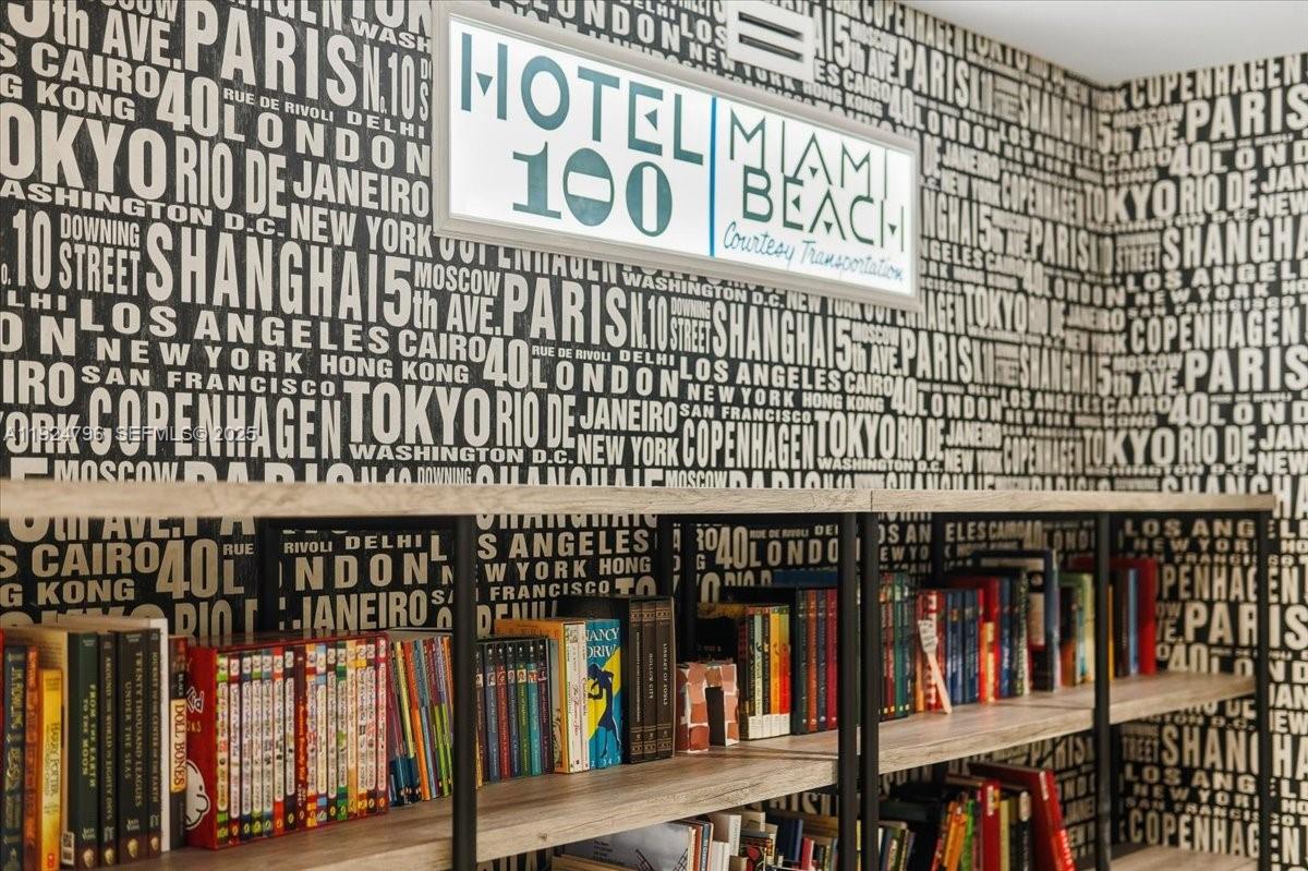 THE DECOPLAGE CONDO - Residential