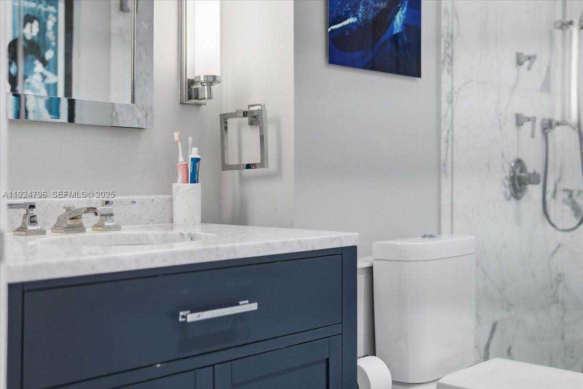 THE DECOPLAGE CONDO - Residential