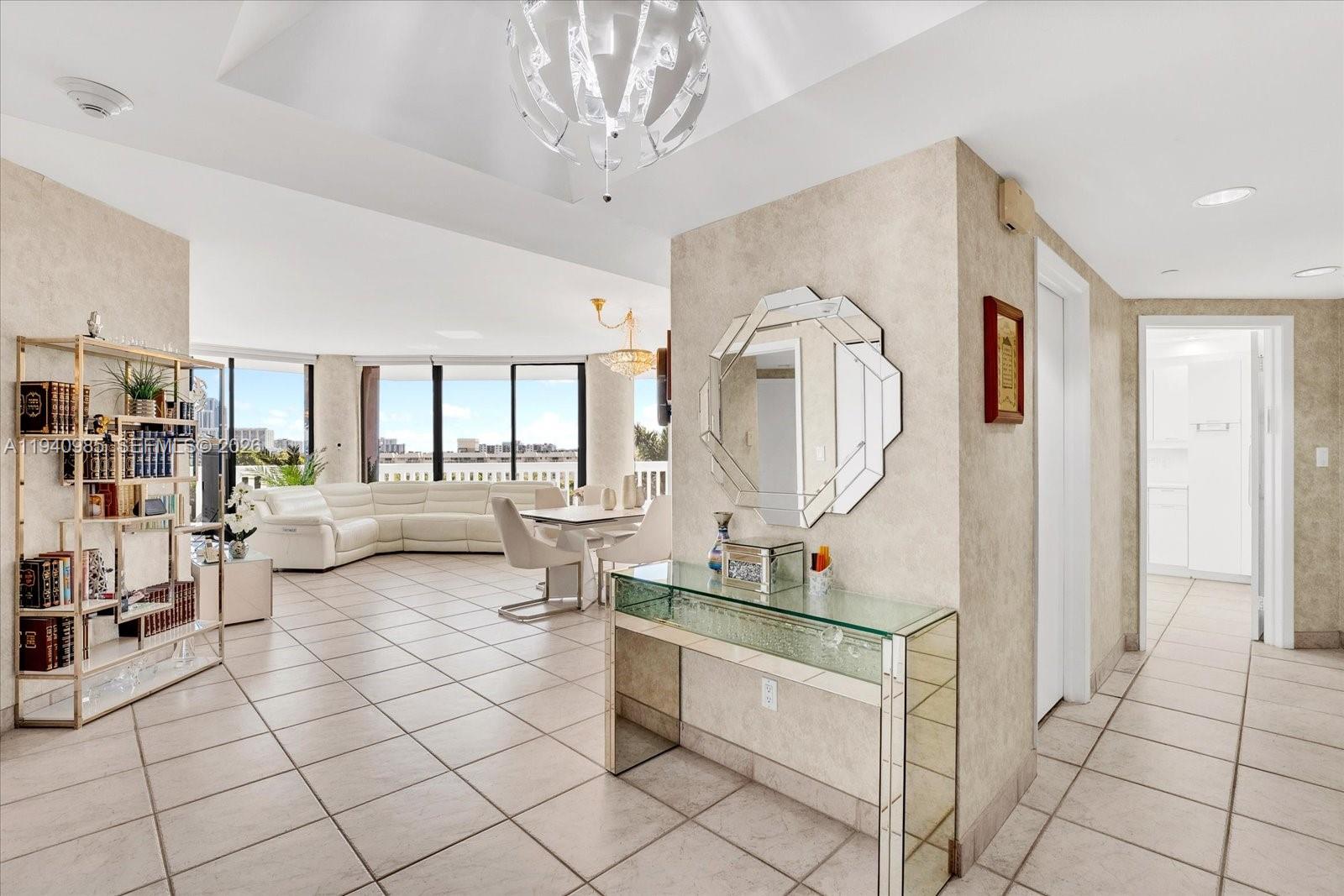 2000 ISL BLVD WILLIAMS IS - Residential