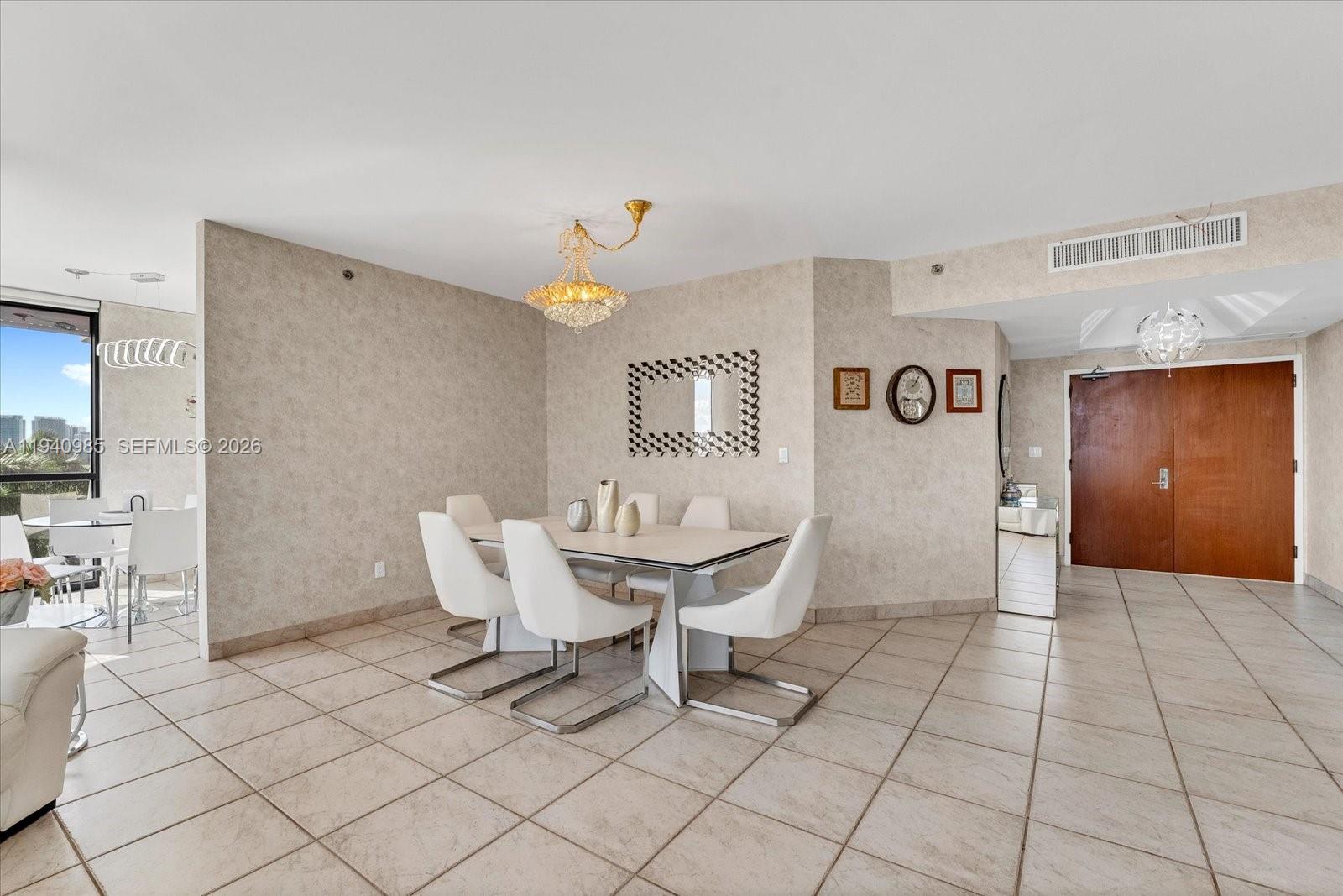 2000 ISL BLVD WILLIAMS IS - Residential