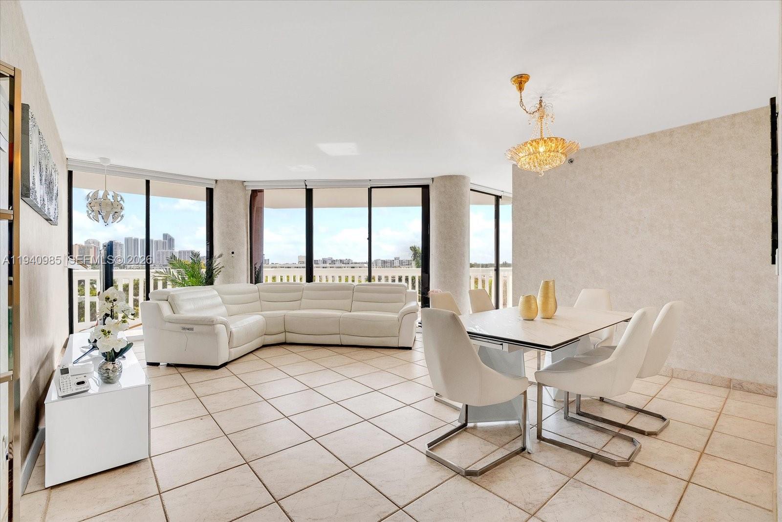 2000 ISL BLVD WILLIAMS IS - Residential