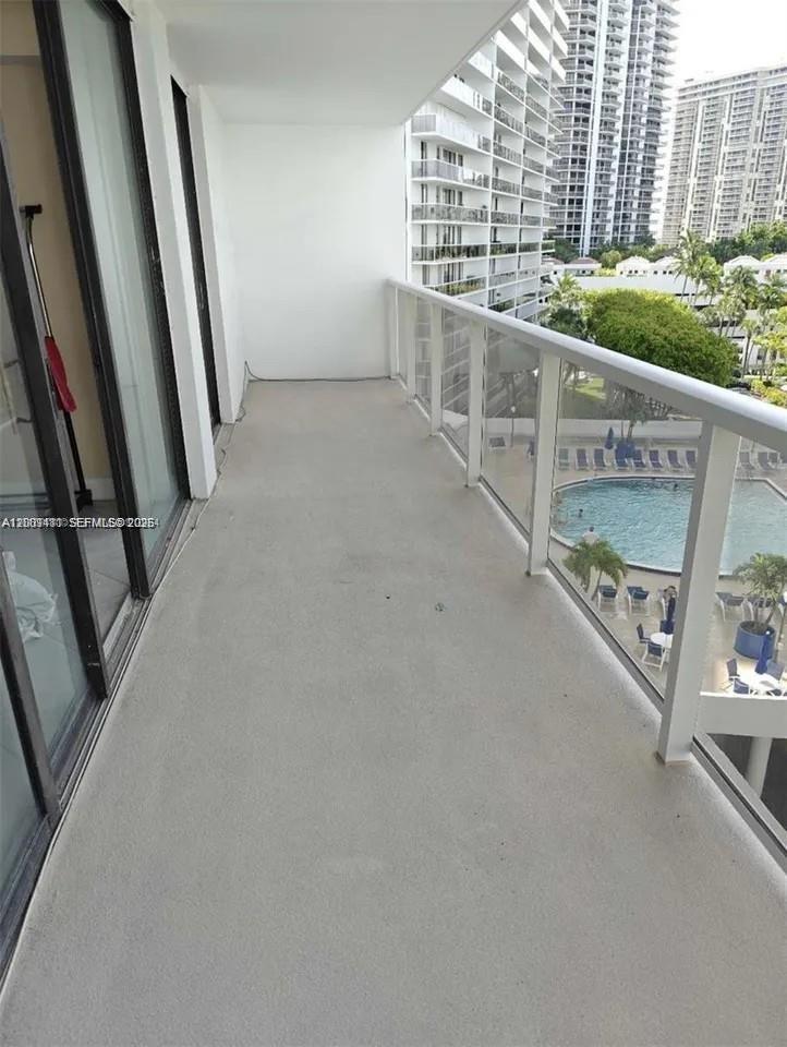FLAMENCO CONDO-TOWER II - Residential Lease