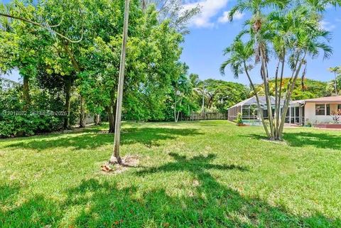 Tiny photo for 13325 SW 84th Ave, Pinecrest, FL 33156 (MLS # A12018072)