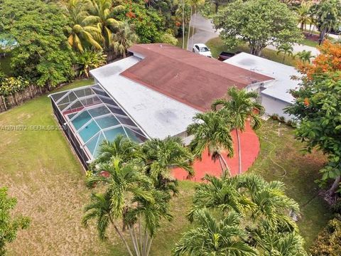 Tiny photo for 13325 SW 84th Ave, Pinecrest, FL 33156 (MLS # A12018072)