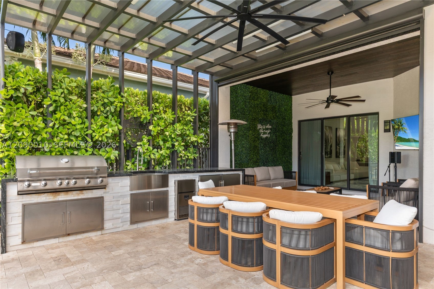 9529 Eden Roc Ct
