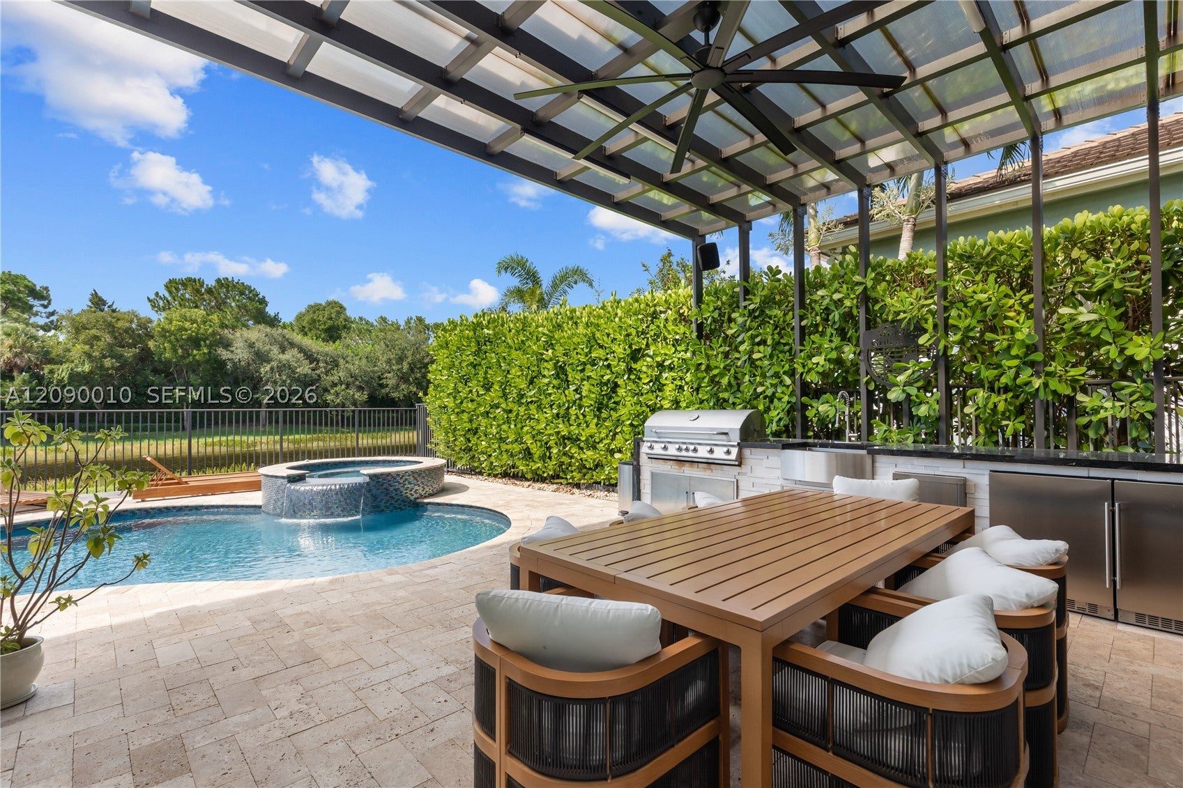 9529 Eden Roc Ct