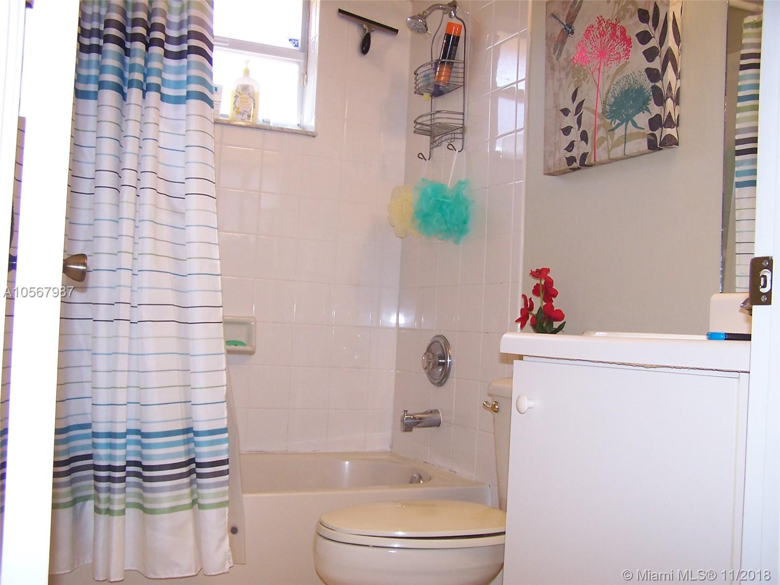 WEITZER SERENA LAKES ESTA - Residential