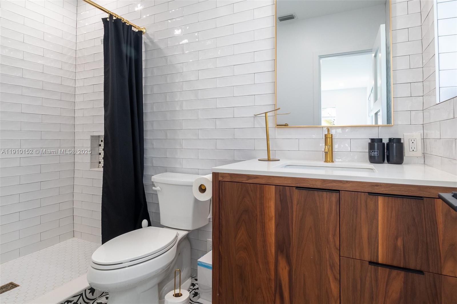 NORWOOD - Residential