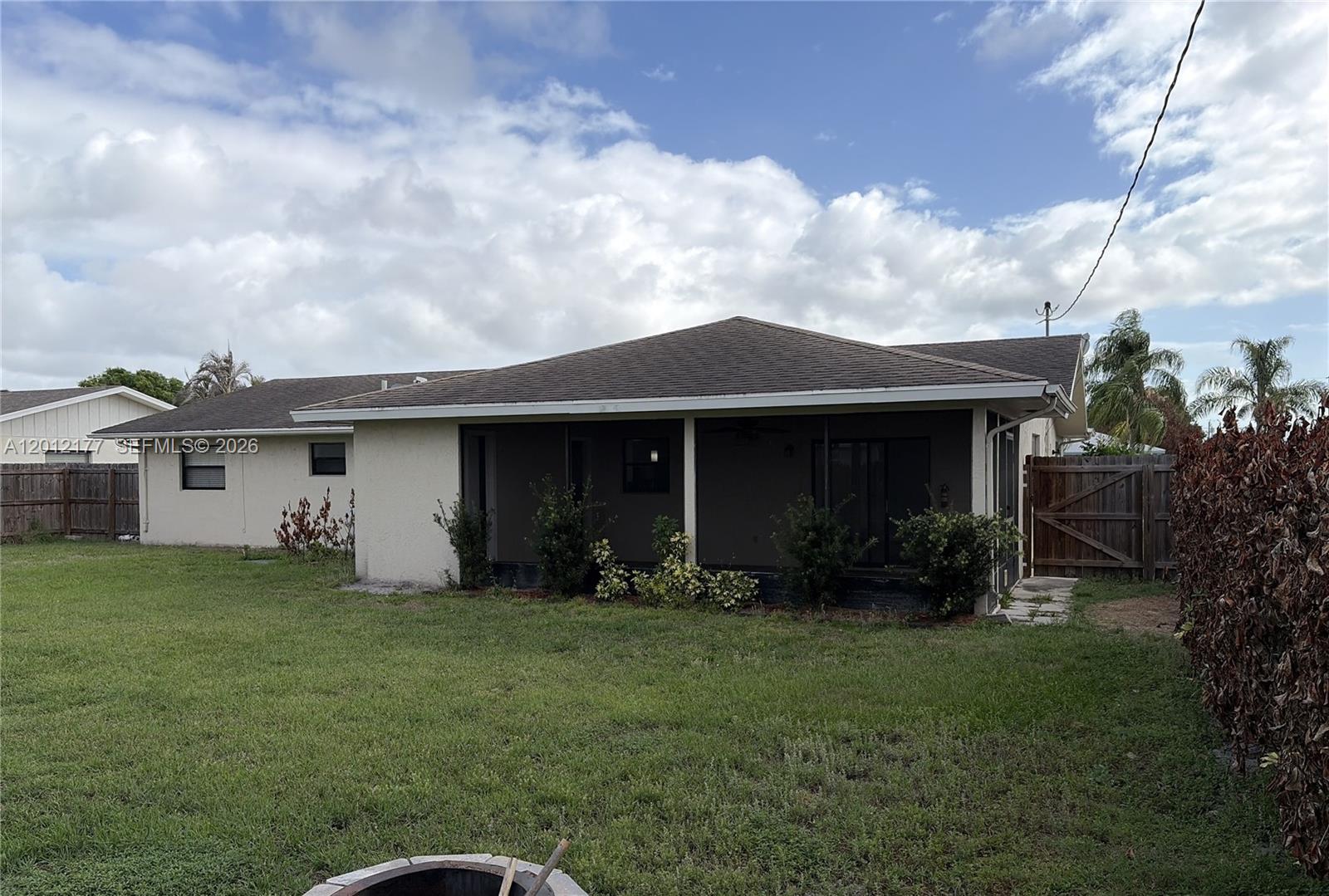 440 SE Skipper Ln