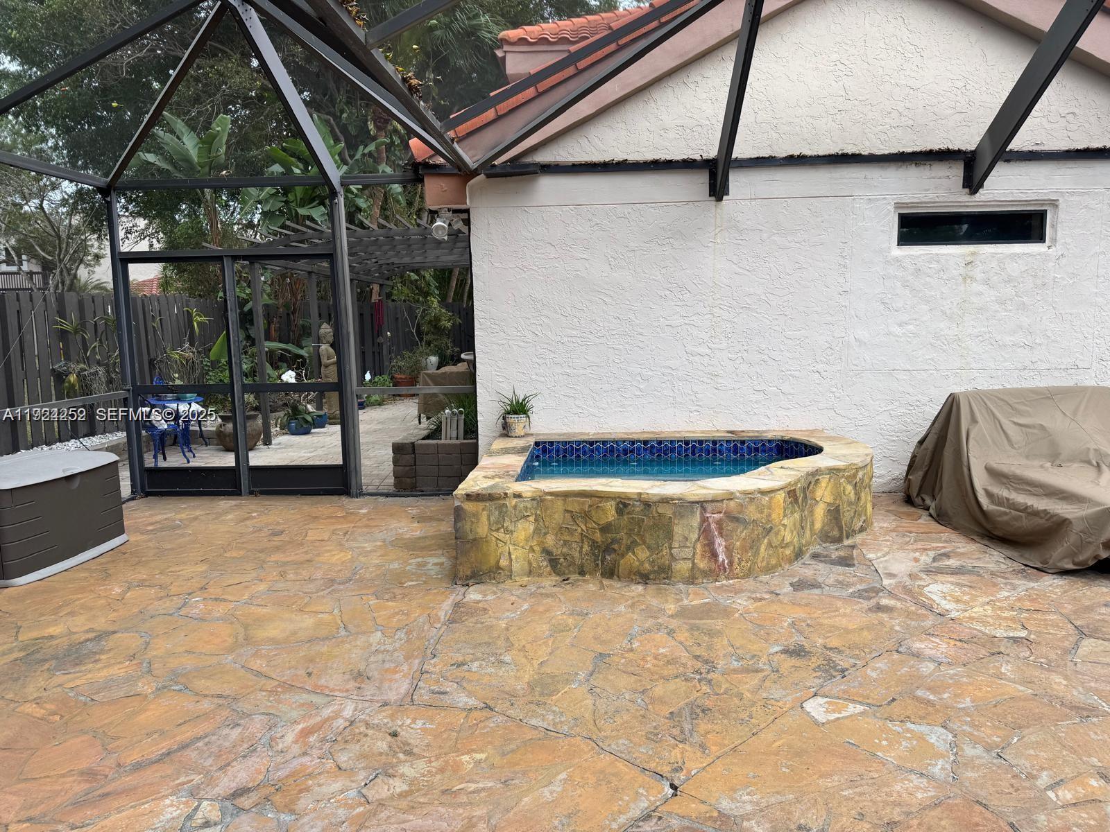 1838 NW 93rd Ter, Plantation, FL, 33322/$772,000 3 1838 NW 93rd Ter