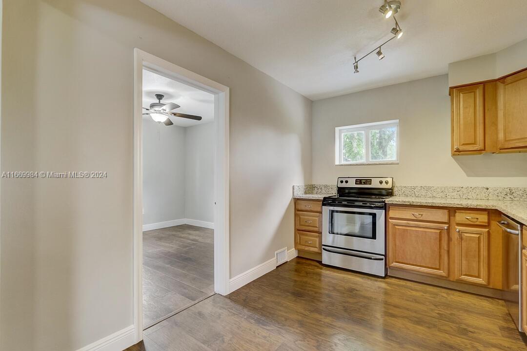 Acreage & Unrec - Residential