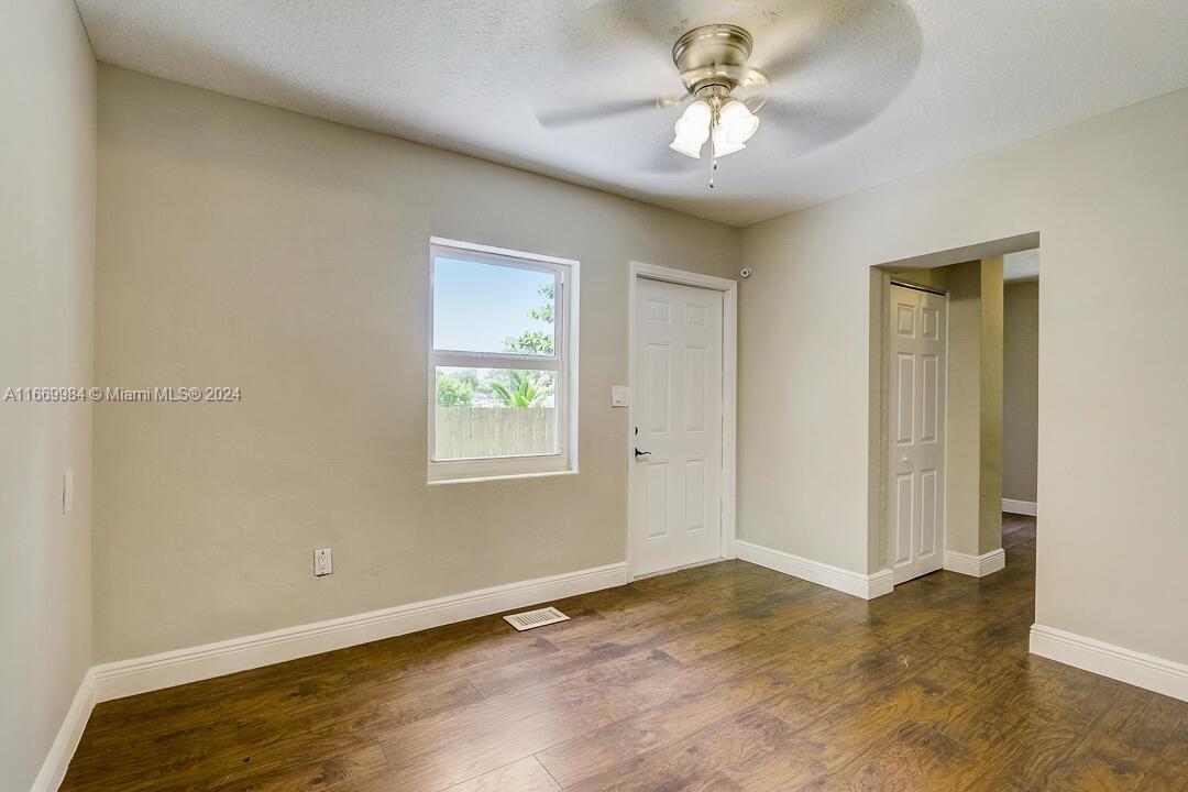 Acreage & Unrec - Residential