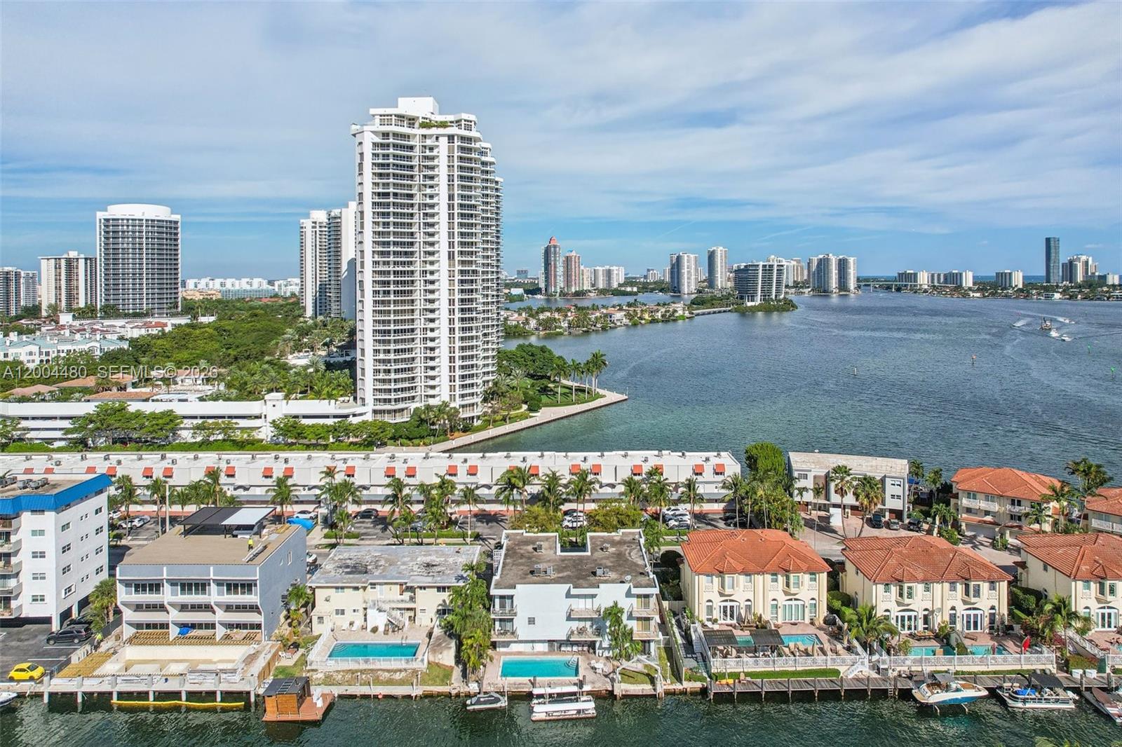 3862 BLDG CONDO - Residential