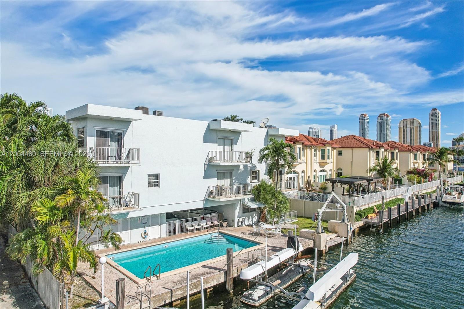 3862 BLDG CONDO - Residential