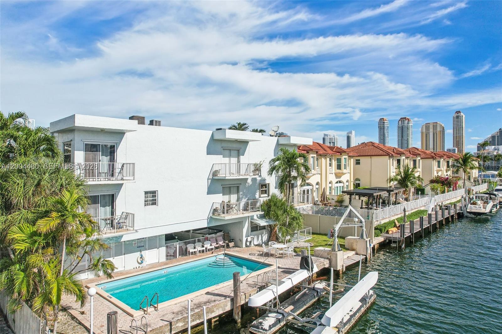 3862 BLDG CONDO - Residential