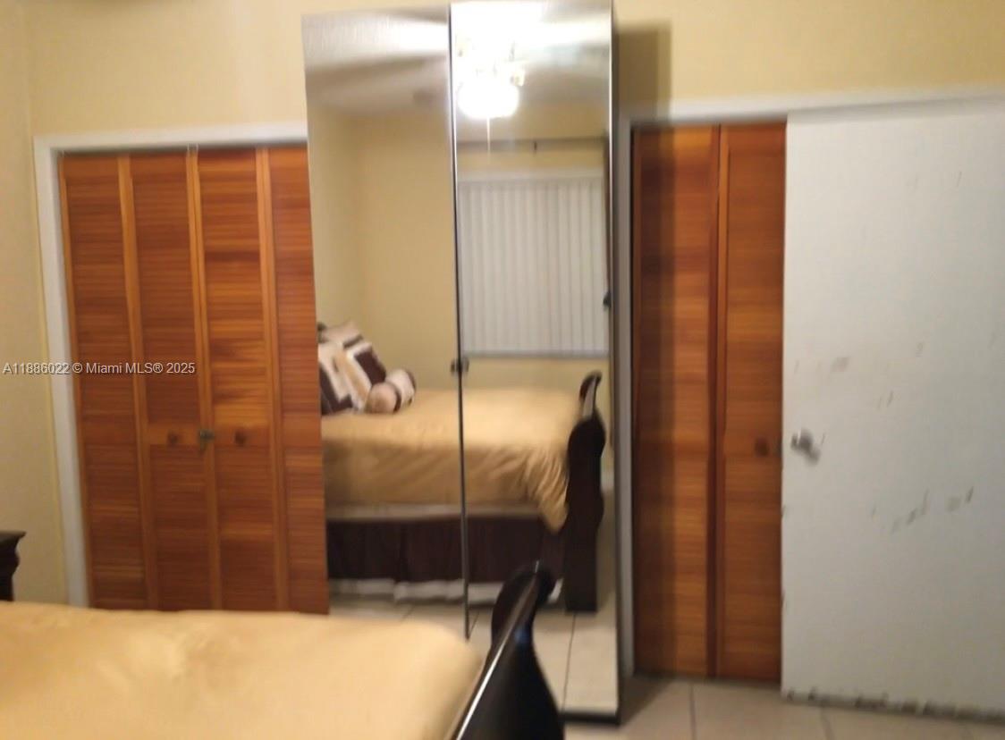 BISCAYNE BEACH-2ND ADDN - Residential