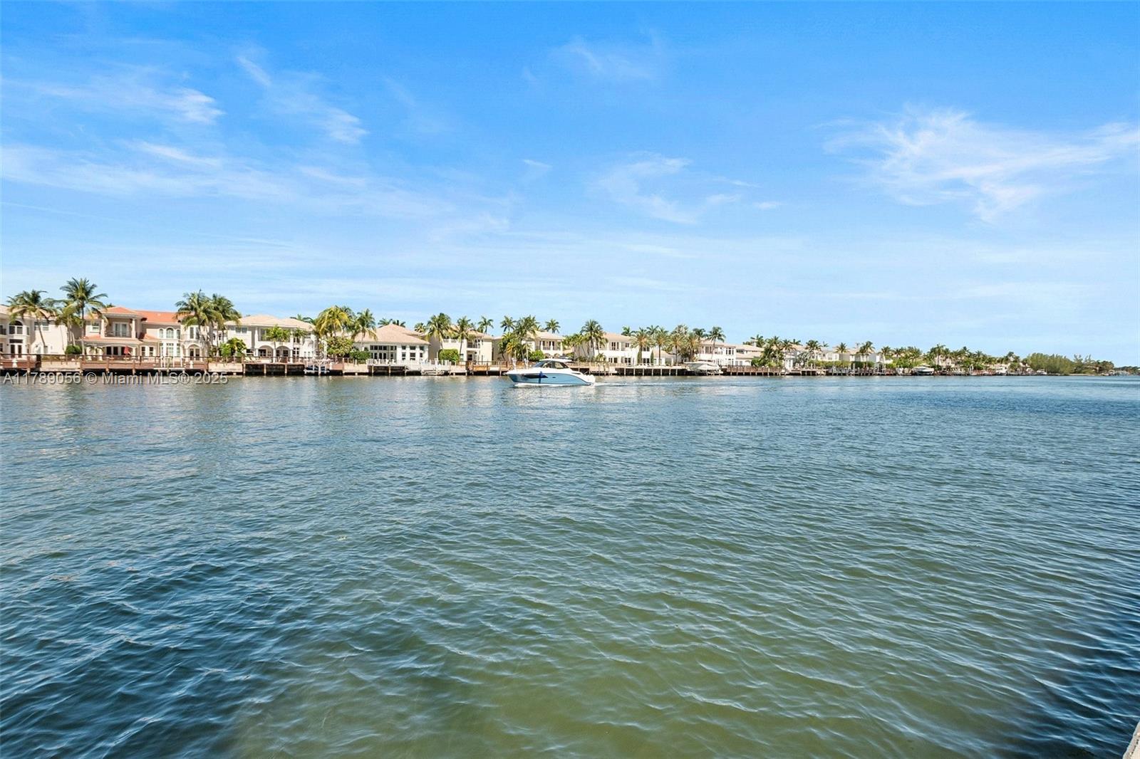 WATERWAY @ HOLLYWOOD BEAC - Residential