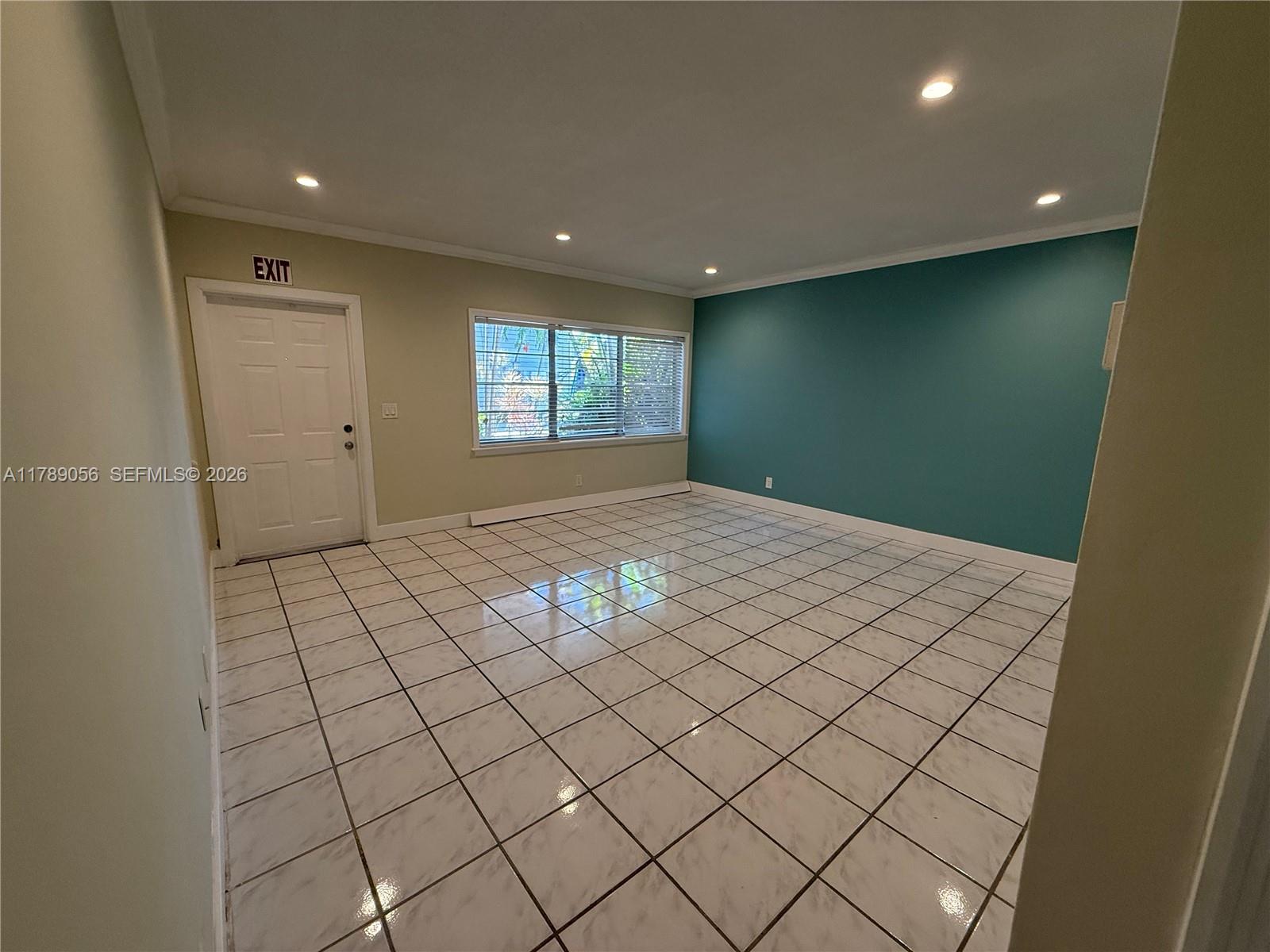 WATERWAY @ HOLLYWOOD BEAC - Residential