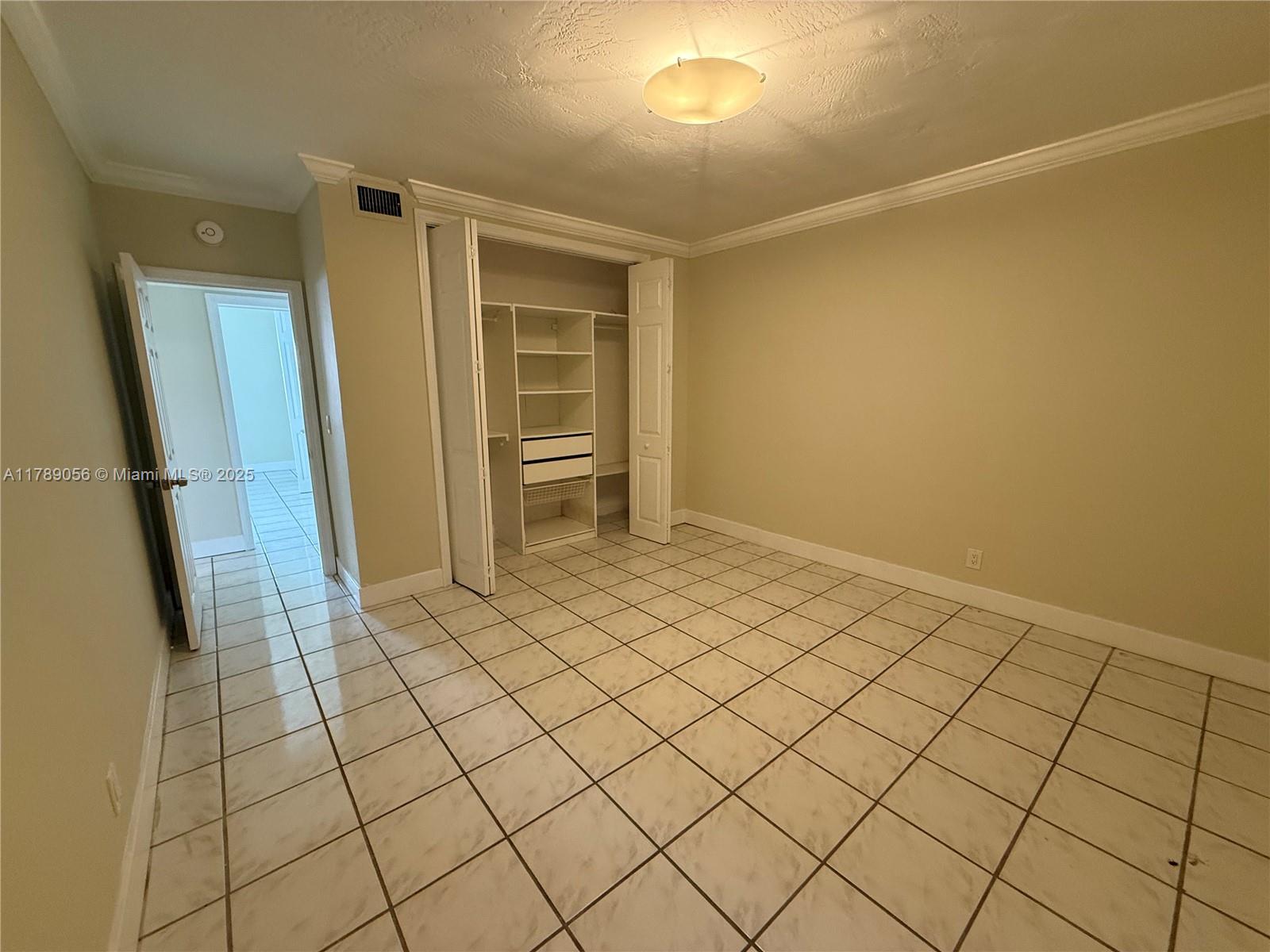 WATERWAY @ HOLLYWOOD BEAC - Residential