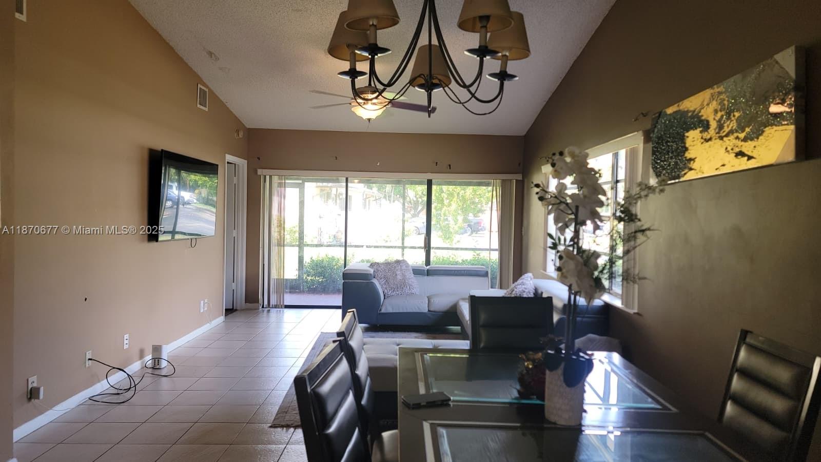 WOODLAKE ISLES - Residential