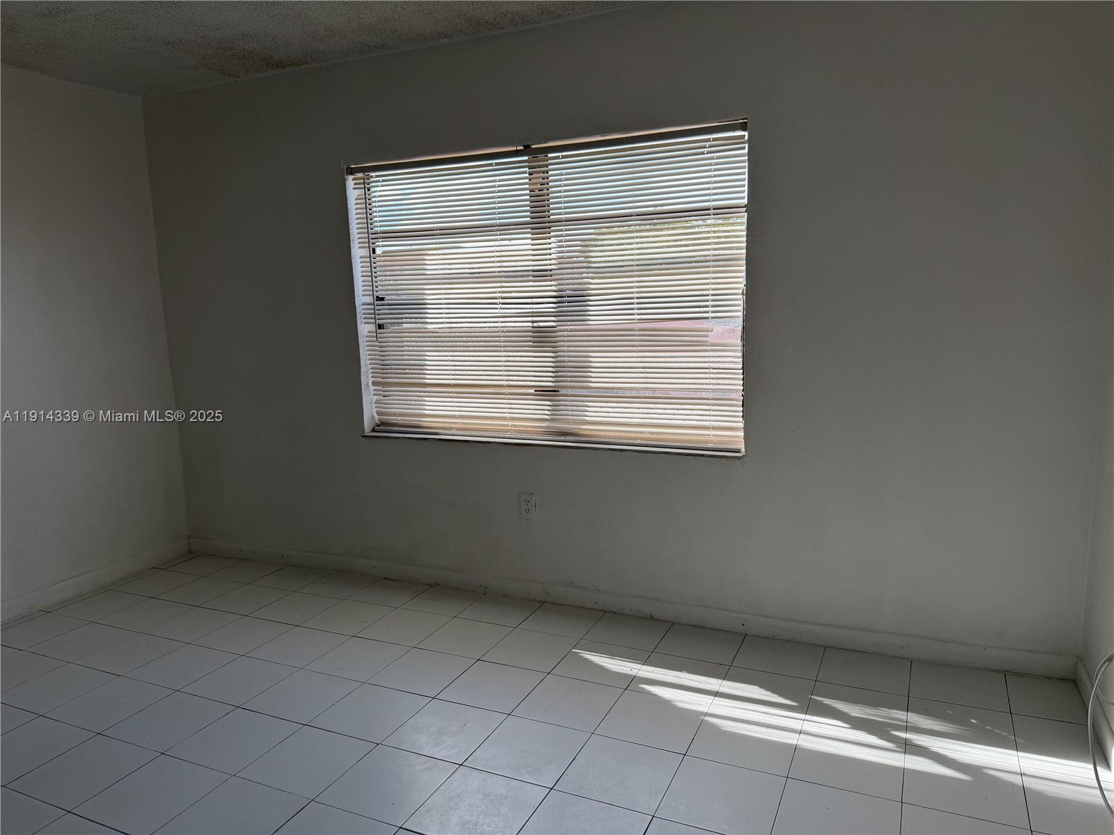 KINGS COVE CONDO - Residential Lease