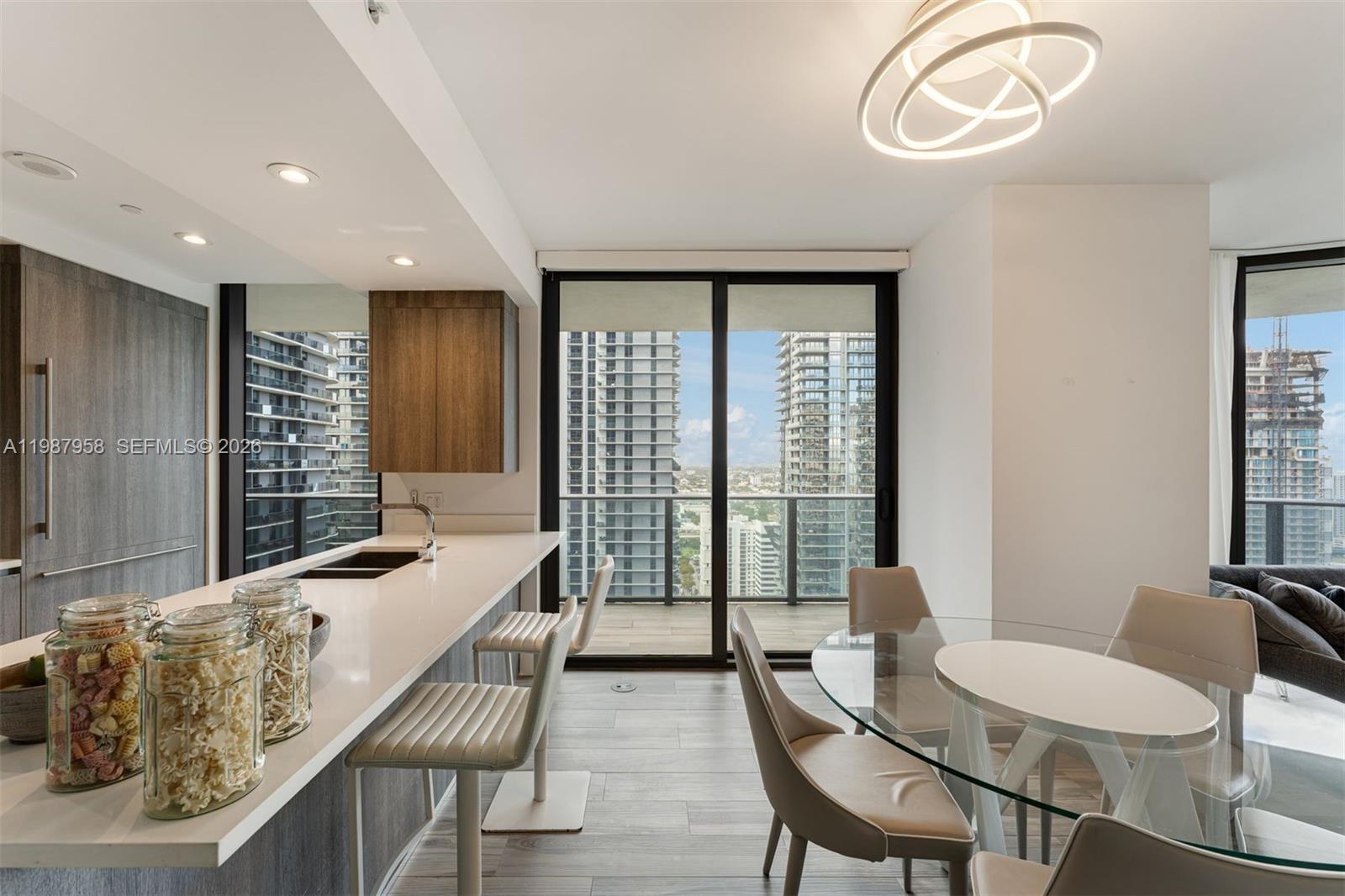 801 SMA RESIDENCES CONDO - Residential