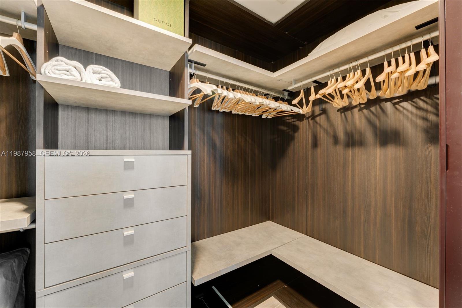 801 SMA RESIDENCES CONDO - Residential