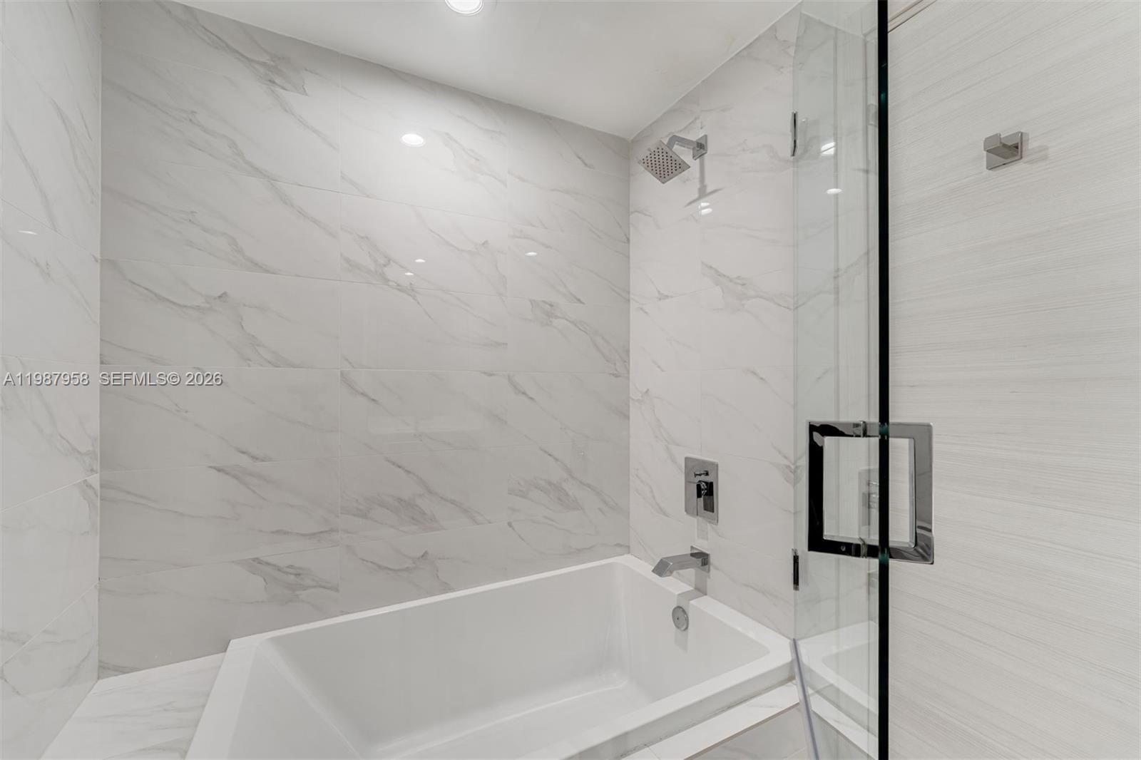 801 SMA RESIDENCES CONDO - Residential