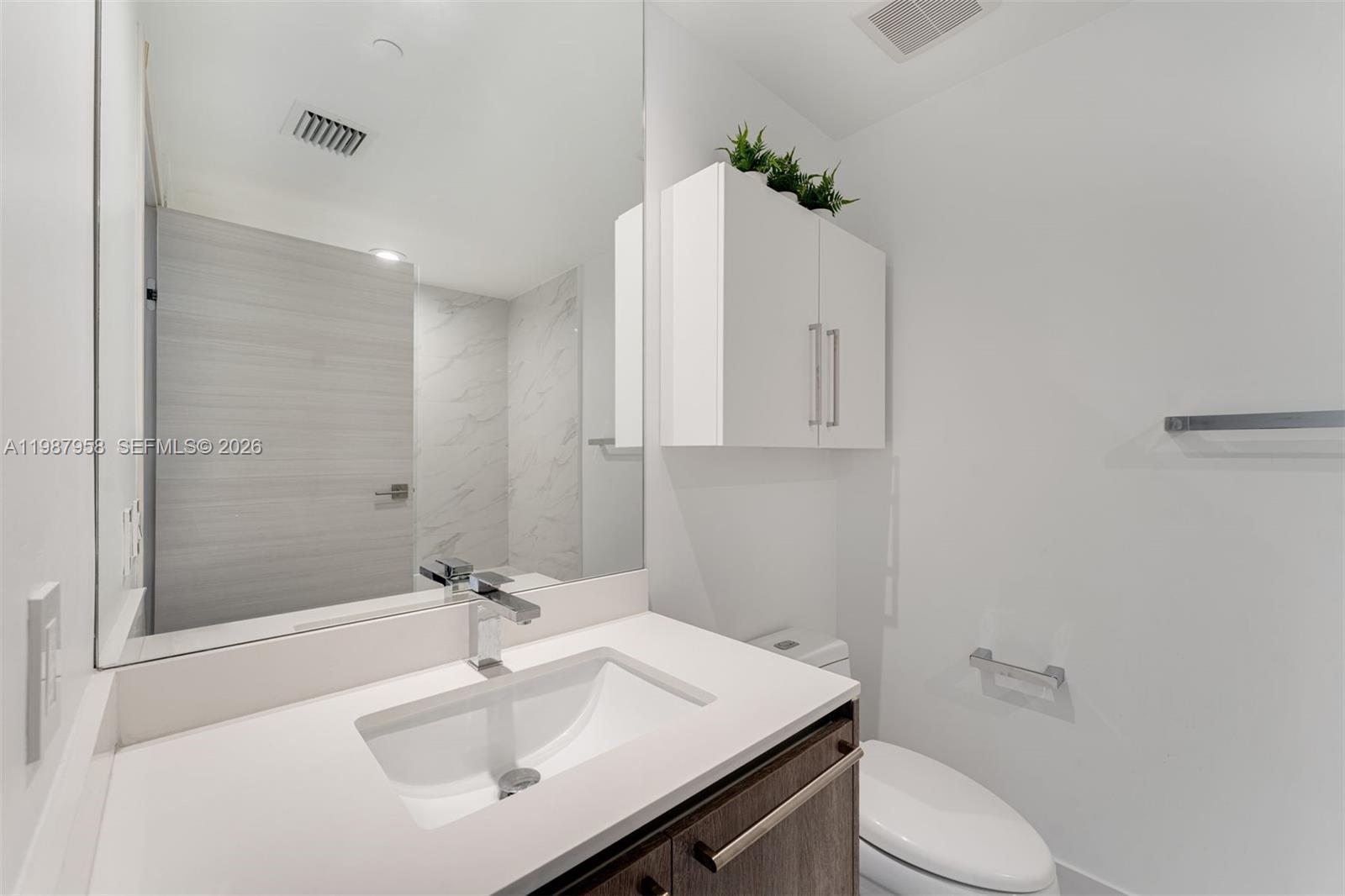 801 SMA RESIDENCES CONDO - Residential