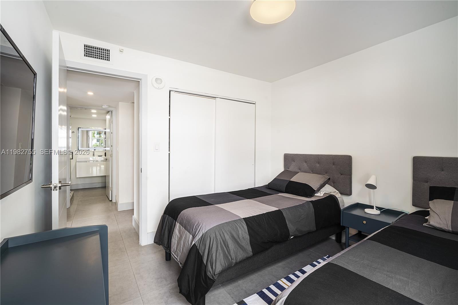 MIRADOR 1035 CONDO - Residential