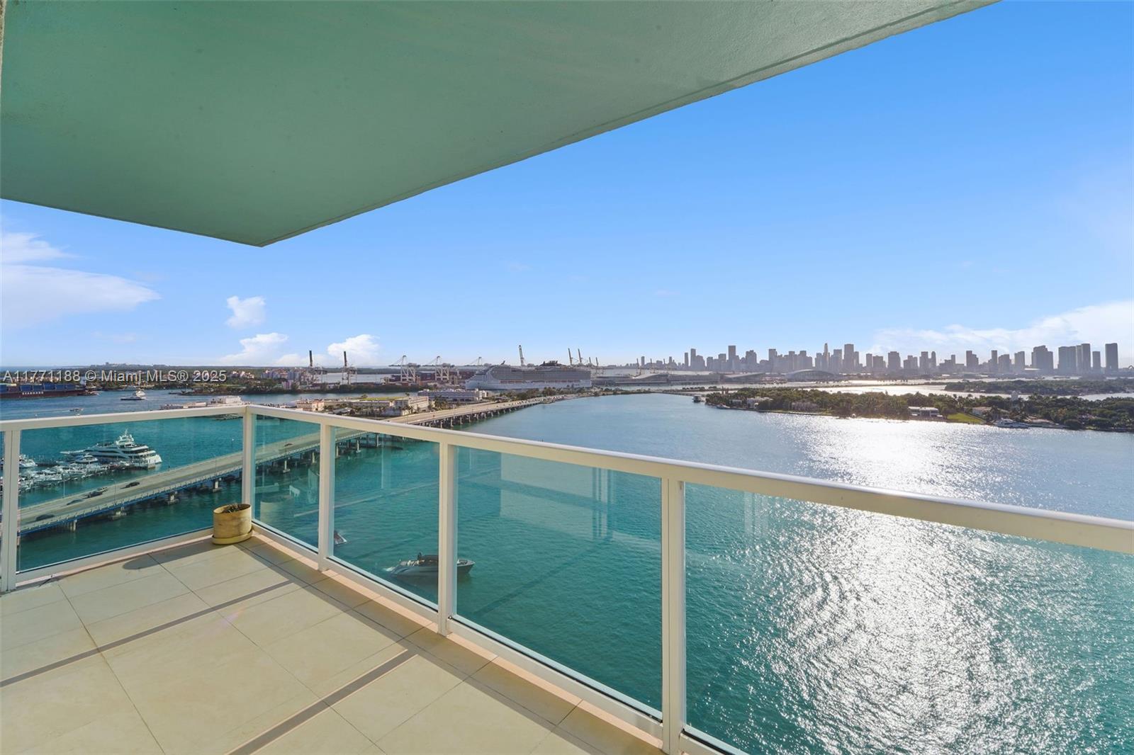 Rental Property at 650 West Ave 2201, Miami Beach, Miami-Dade County, Florida - Bedrooms: 2 
Bathrooms: 2  - $7,000 MO.