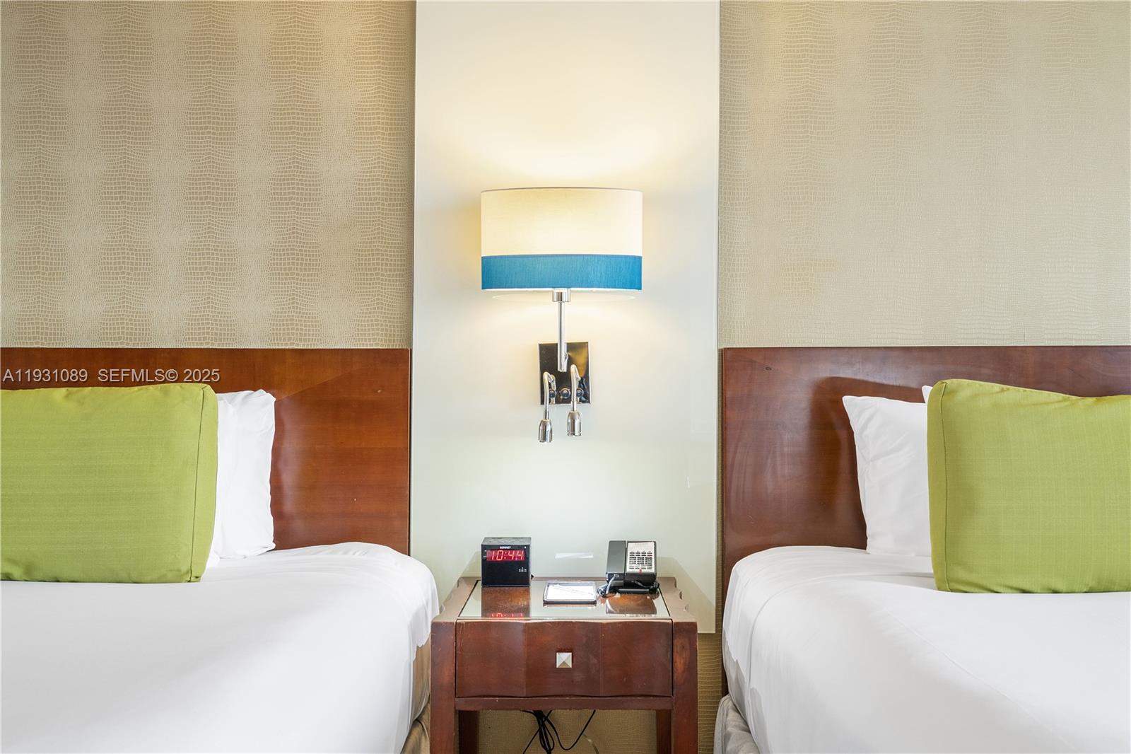 TRUMP INTNATL SONESTA BEAC - Residential