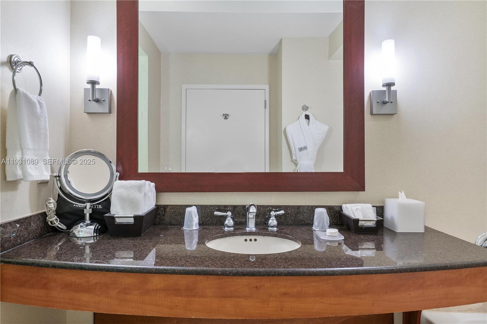 TRUMP INTNATL SONESTA BEAC - Residential