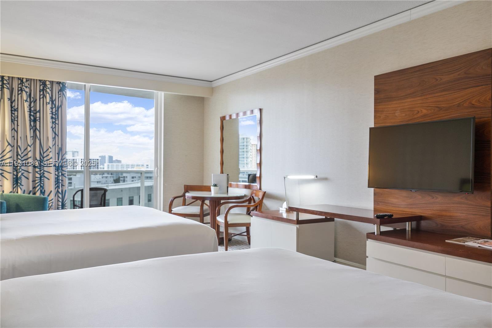 TRUMP INTNATL SONESTA BEAC - Residential