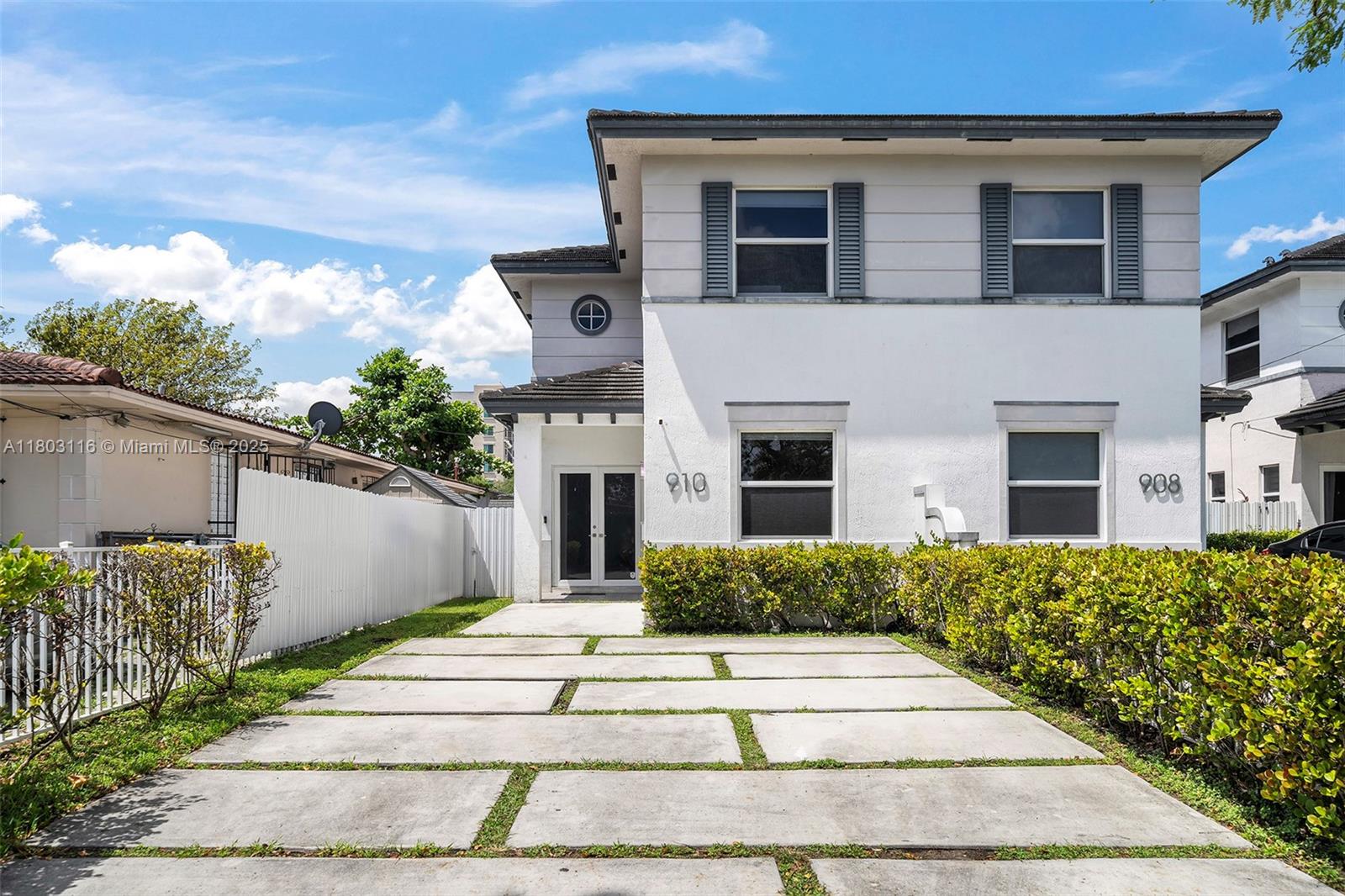 Property for Sale at 910 Sw 65th Ave, West Miami, Miami-Dade County, Florida - Bedrooms: 4 
Bathrooms: 3  - $745,000