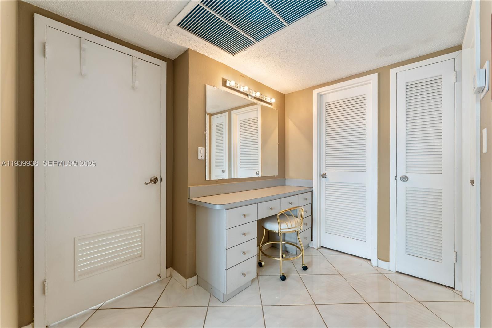 PARKER TOWER CONDO - Residential