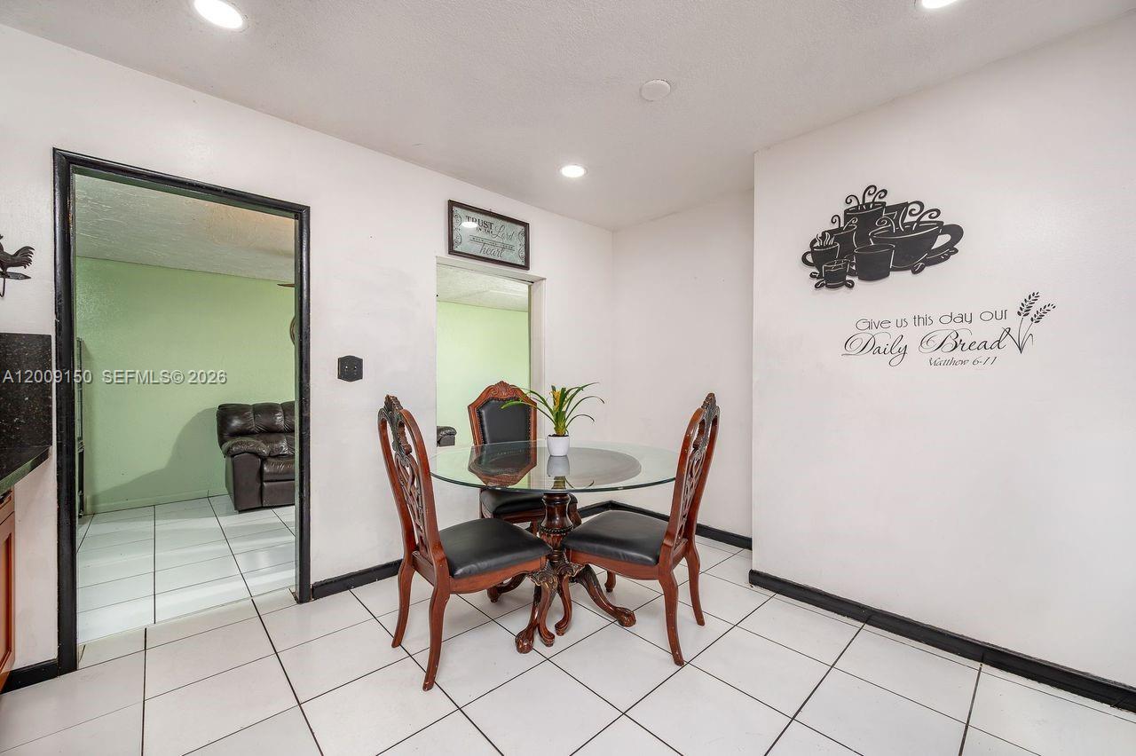 GREENVILLE MANOR - Residential