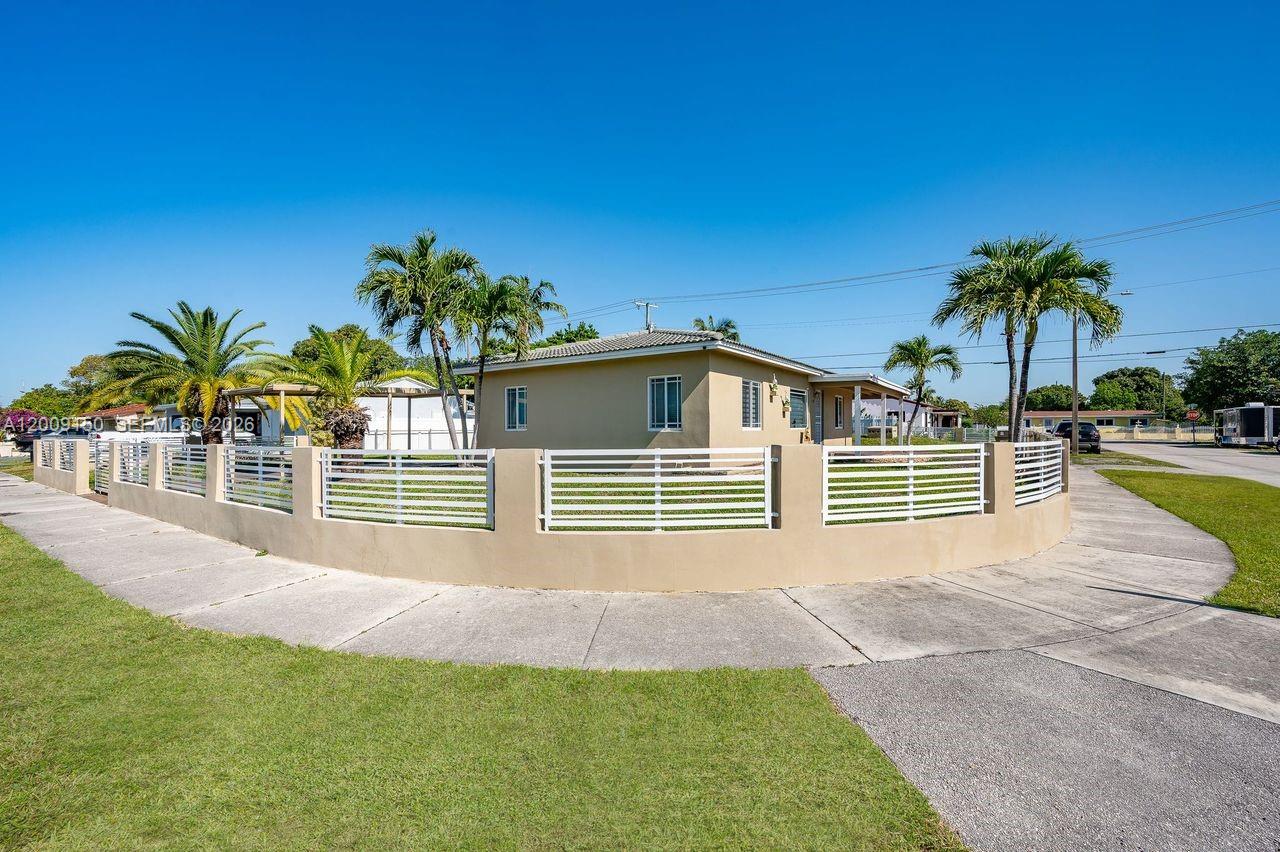 GREENVILLE MANOR - Residential