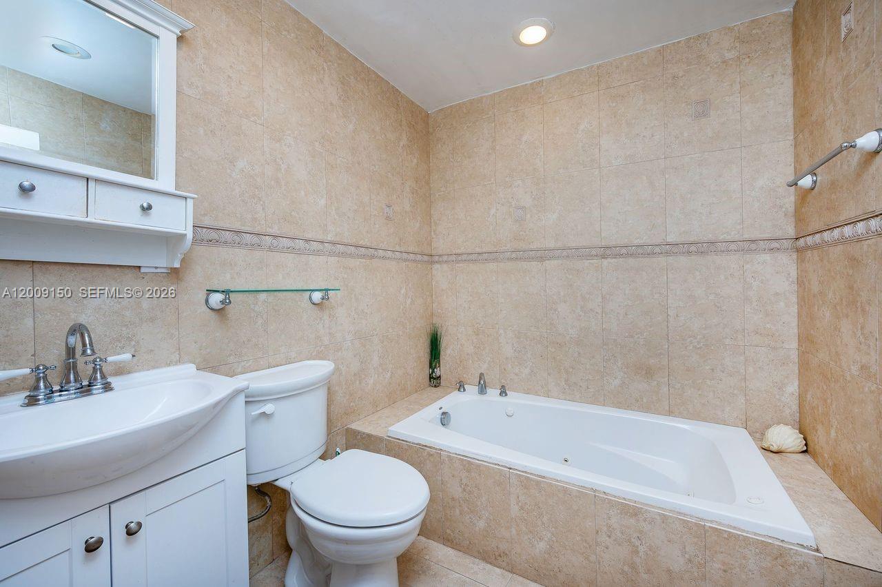 GREENVILLE MANOR - Residential