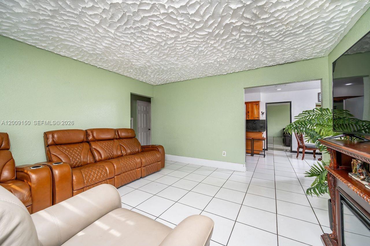 GREENVILLE MANOR - Residential