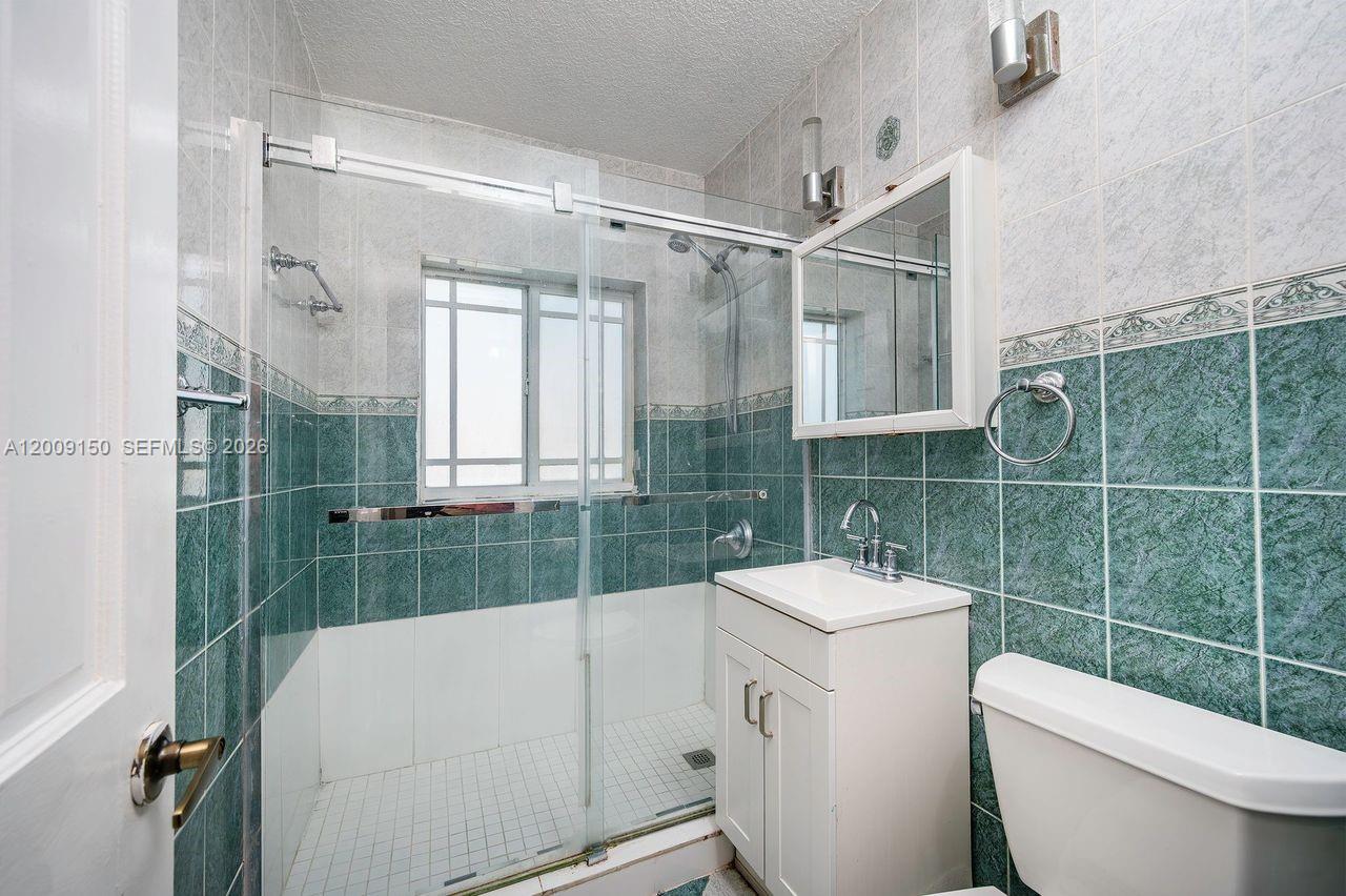 GREENVILLE MANOR - Residential