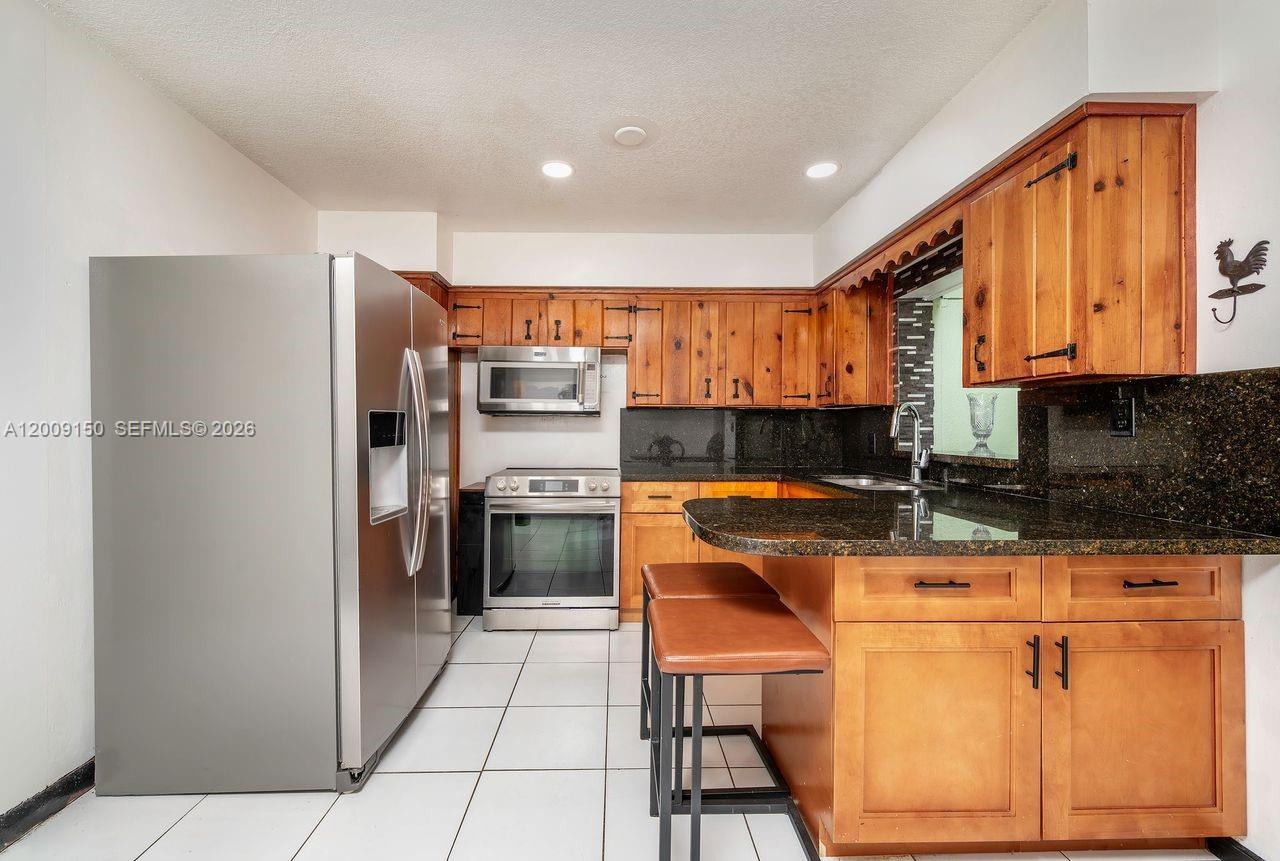 GREENVILLE MANOR - Residential