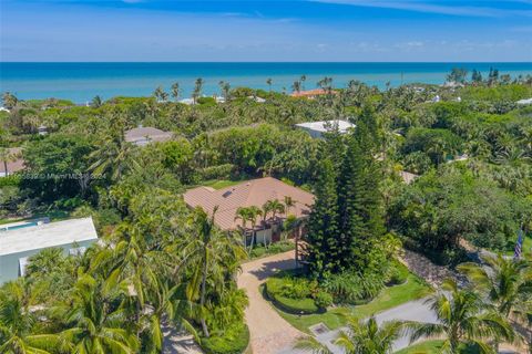 A home in Jupiter Island