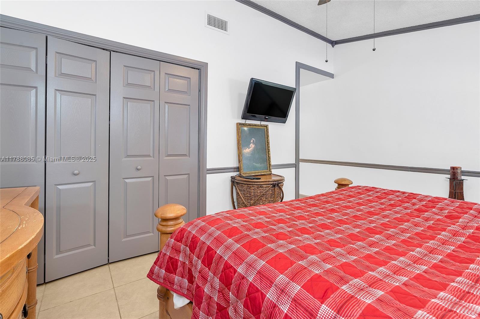 KINGS GRANT EAST - Residential